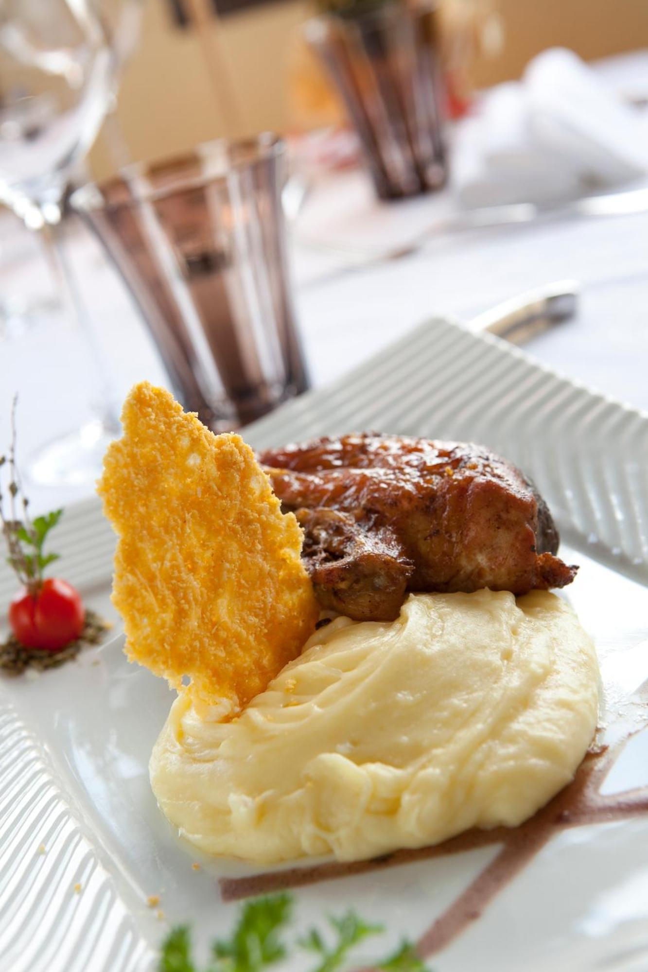 Best Western Le Relais De Laguiole Hotel & Spa Bagian luar foto